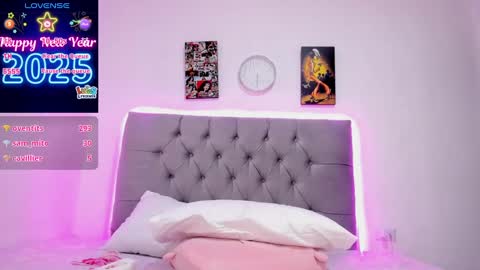 Snapshot of paolabigboobs_ chatting on 01/04/25, 04:12 paola online show from 01/04/25, 04:12