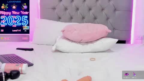 Snapshot of paolabigboobs_ chatting on 01/08/25, 04:12 paola online show from 01/08/25, 04:12