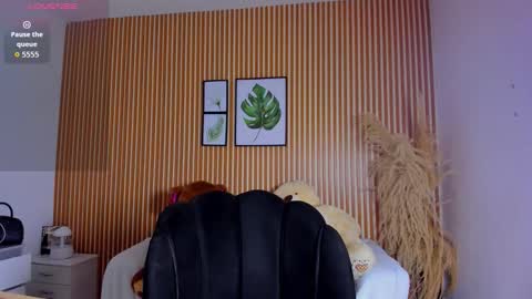 Snapshot of paolabigboobs_ chatting on 11/14/25, 12:42 paola online show from 11/14/25, 12:42