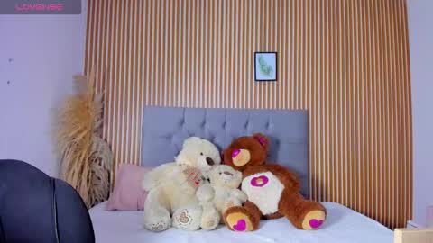 Snapshot of paolabigboobs_ chatting on 02/14/26, 12:07 paola online show from 02/14/26, 12:07