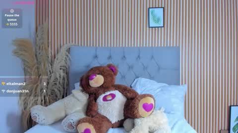 Snapshot of paolabigboobs_ chatting on 03/13/26, 02:40 paola online show from 03/13/26, 02:40