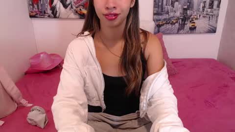 Snapshot of paolabotero chatting on 05/27/26, 11:18 Paola online show from 05/27/26, 11:18