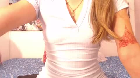 Paola online show from 07/17/26, 11:17