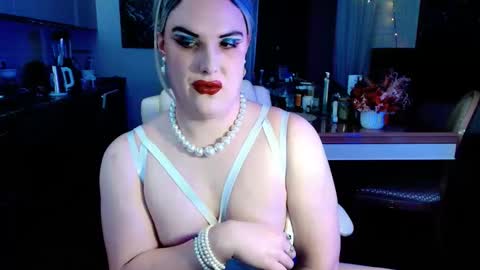 Sarina Williams online show from 02/22/26, 10:14