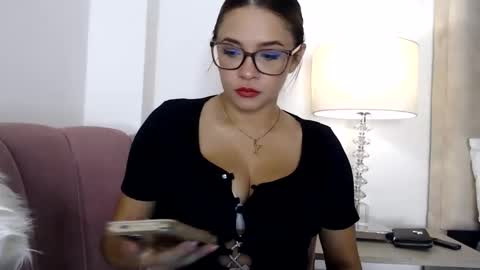 Paola Ripoll online show from 06/07/26, 05:11