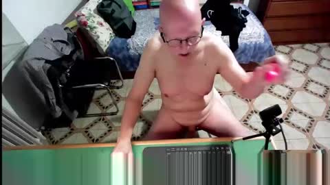 Snapshot of paolo32h chatting on 02/09/25, 07:05 paolo32h online show from 02/09/25, 07:05