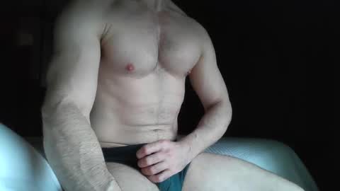 Snapshot of papi5850 chatting on 12/05/24, 08:44 papi5850 online show from 12/05/24, 08:44
