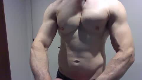 Snapshot of papi5850 chatting on 12/15/24, 12:07 papi5850 online show from 12/15/24, 12:07