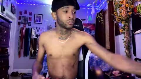 papian0 online show from 10/21/25, 12:11