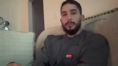 papicubano_guapo23cm online show from 11/27/25, 11:45