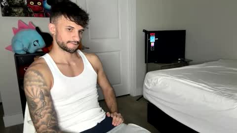 Snapshot of papijakey chatting on 11/05/25, 02:33 -- New Videos Down Below online show from 11/05/25, 02:33