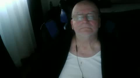 papilly online show from 04/12/26, 10:42