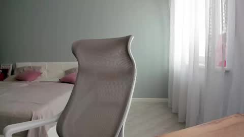 Melena online show from 10/21/25, 08:26