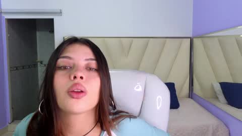 Snapshot of paradise_doll_s chatting on 12/27/24, 03:42 Amy and my doll online show from 12/27/24, 03:42