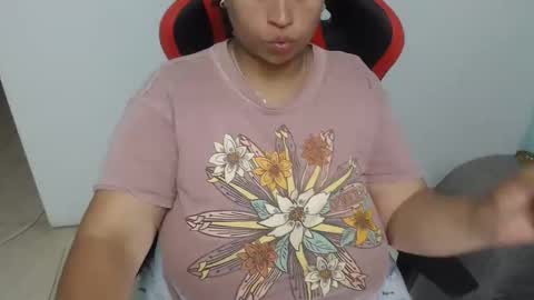 Luna online show from 04/10/26, 05:23