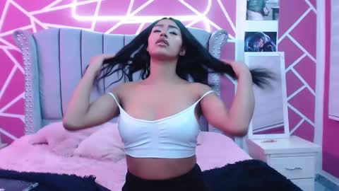 paris online show from 01/28/25, 01:38