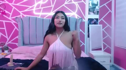 paris online show from 01/30/25, 03:51