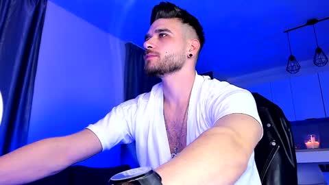 Paris online show from 12/30/24, 11:06