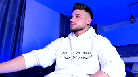 Paris online show from 01/25/25, 07:49