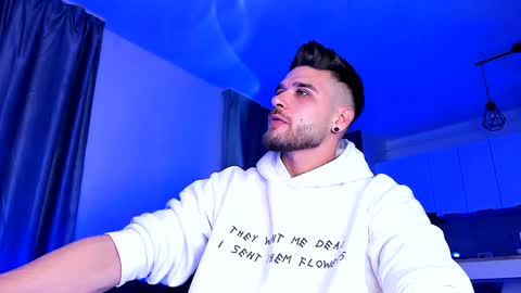 Paris online show from 01/25/25, 10:50