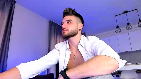 Paris online show from 01/14/26, 01:06