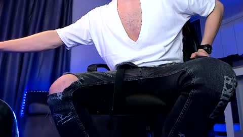 Paris online show from 04/20/26, 09:05