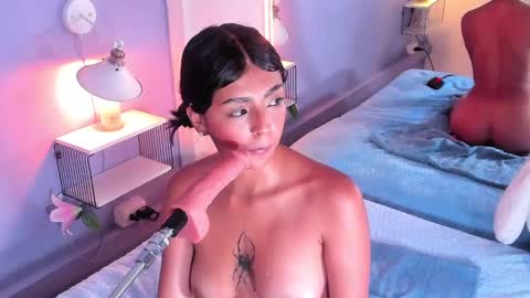 Paris online show from 12/13/24, 04:27