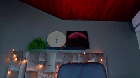 PARIS online show from 03/02/26, 07:54