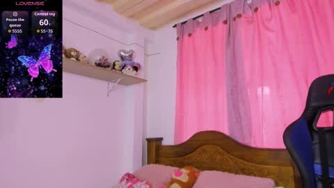 Paris online show from 10/23/25, 06:50