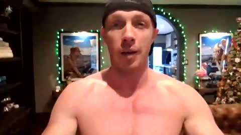 Snapshot of parkerflexes chatting on 07/30/26, 01:21 Parker online show from 07/30/26, 01:21