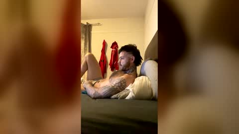 parkertom525 online show from 04/11/26, 10:47