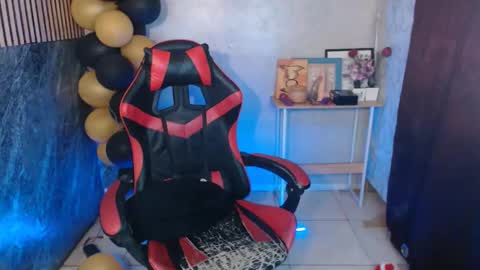 HENRY online show from 12/18/25, 07:42