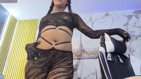 party_with_medellin23 online show from 03/11/26, 11:00