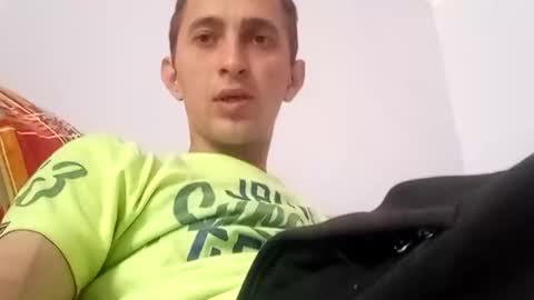 Snapshot of pashawolkov26 chatting on 05/19/26, 12:44 pashawolkov26 online show from 05/19/26, 12:44