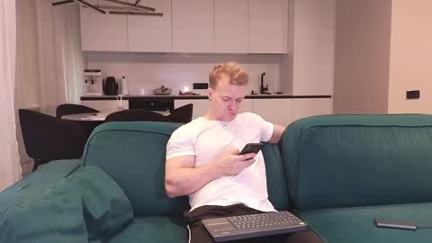 Pashka online show from 03/11/25, 08:41