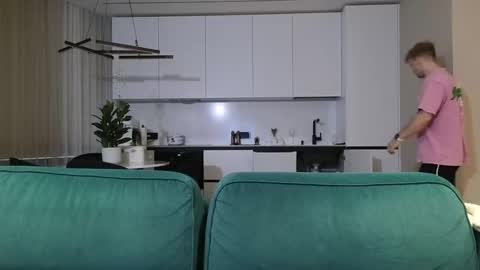 Pashka online show from 11/04/25, 06:23