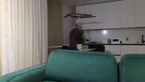 Pashka online show from 11/16/25, 11:27