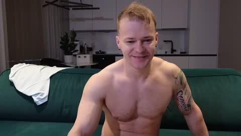 Pashka online show from 11/18/25, 06:29