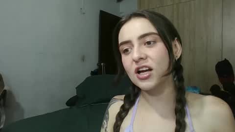 passion_fruit01 online show from 09/13/25, 02:22