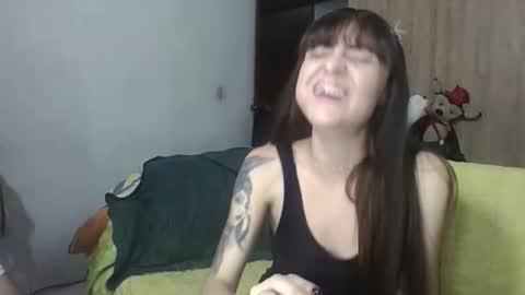 passion_fruit01 online show from 10/04/25, 02:20