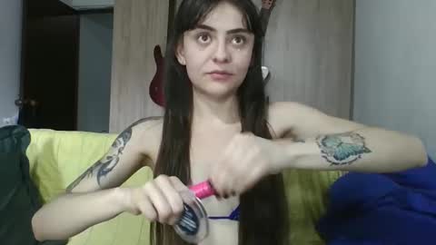 passion_fruit01 online show from 10/06/25, 06:16