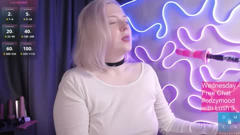 Snapshot of passion_luna chatting on 10/08/25, 04:54 LunaAlan online show from 10/08/25, 04:54