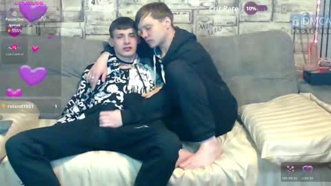 Snapshot of passionate_bonds chatting on 04/30/26, 03:13 Max tall dark-haired guy with tattoos and Phil blond-haired online show from 04/30/26, 03:13