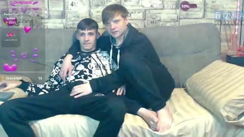 Snapshot of passionate_bonds chatting on 05/08/26, 01:44 Max tall dark-haired guy with tattoos and Phil blond-haired online show from 05/08/26, 01:44
