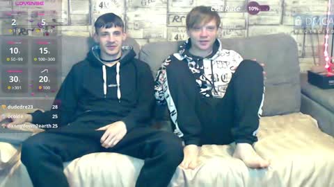 Snapshot of passionate_bonds chatting on 05/15/26, 11:12 Max tall dark-haired guy with tattoos and Phil blond-haired online show from 05/15/26, 11:12