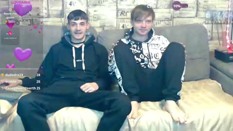 Snapshot of passionate_bonds chatting on 05/15/26, 11:23 Max tall dark-haired guy with tattoos and Phil blond-haired online show from 05/15/26, 11:23