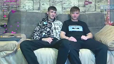 Snapshot of passionate_bonds chatting on 05/22/26, 12:51 Max tall dark-haired guy with tattoos and Phil blond-haired online show from 05/22/26, 12:51