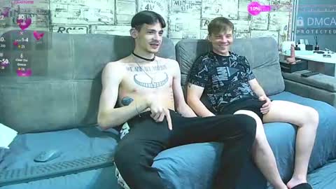 Snapshot of passionate_bonds chatting on 06/18/26, 02:01 Max tall dark-haired guy with tattoos and Phil blond-haired online show from 06/18/26, 02:01