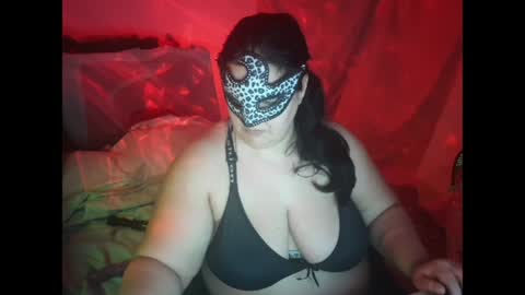 Snapshot of passionduo4 chatting on 02/02/25, 08:41 PassionDuo4 online show from 02/02/25, 08:41