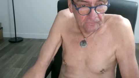 Bob online show from 12/15/25, 04:11